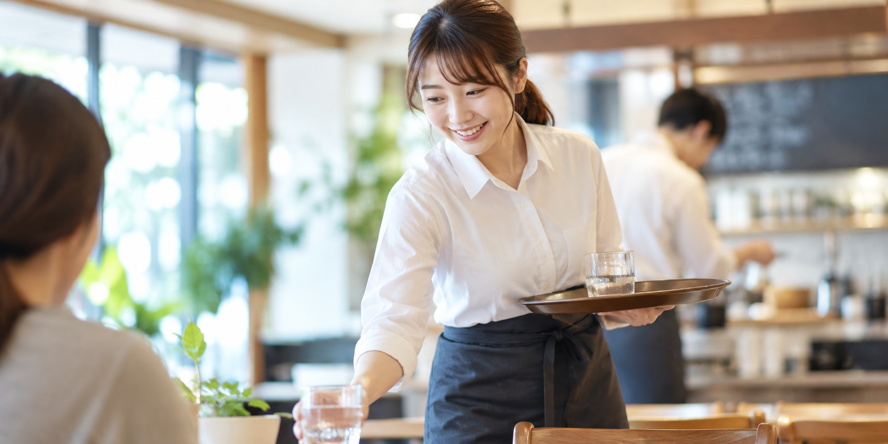 飲食店で働くパート・アルバイトスタッフ